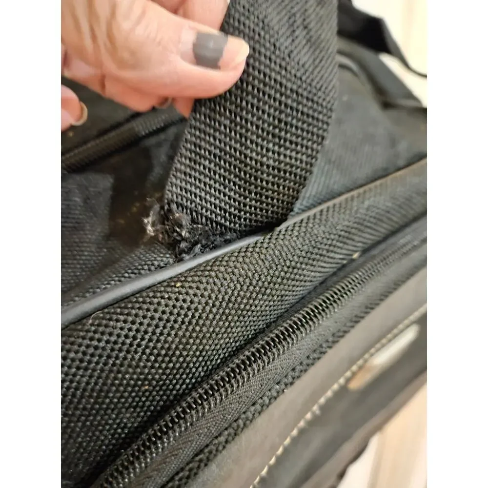 Jeep Duffle Tote Laptop Shoulder Carry Bag